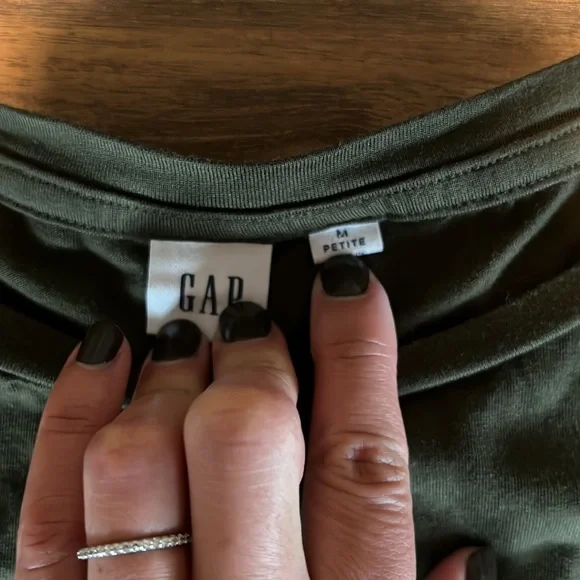 🌺 GAP Womens ruffle sleeve t shirt dress - Picture 4 of 8